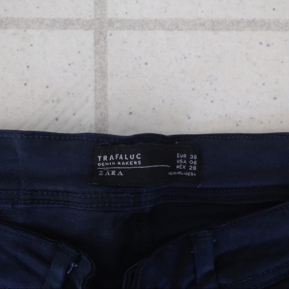 Zara Dark Blue Jeans - Picture 4 of 4